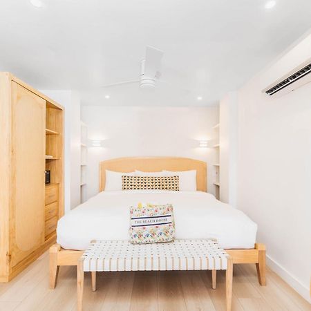 The Beach House Boutique Hotel West End Bagian luar foto