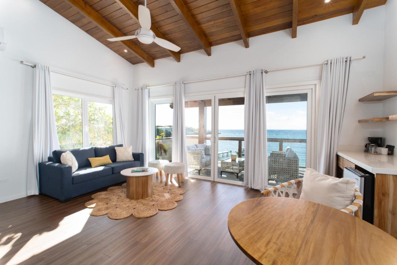The Beach House Boutique Hotel West End Bagian luar foto