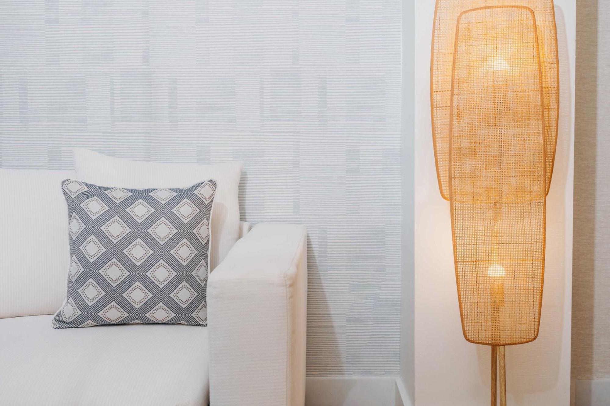 The Beach House Boutique Hotel West End Bagian luar foto