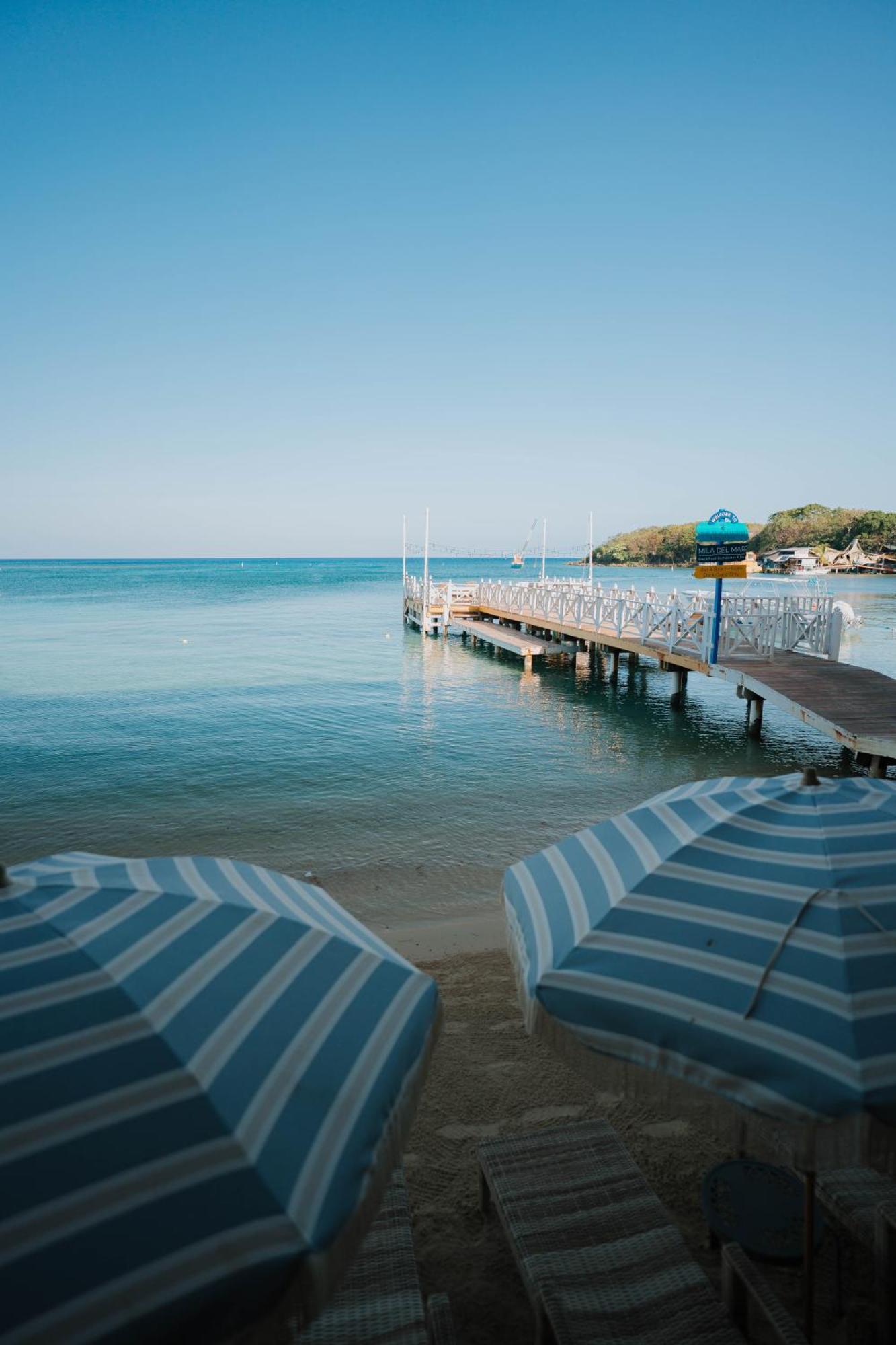 The Beach House Boutique Hotel West End Bagian luar foto